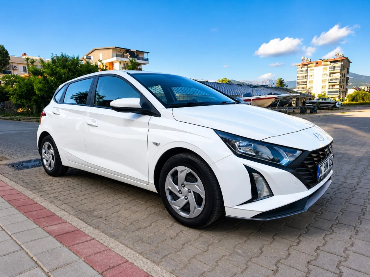 Hyundai i20 — Фото 1